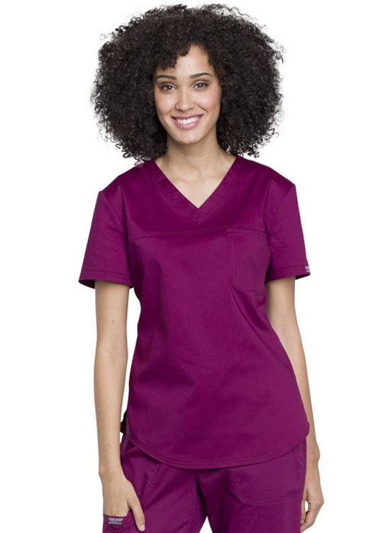 Picture of WW657 - Tuckable V-Neck O.R. Top